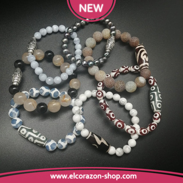 New bracelets with Dzi beads from El Corazon!