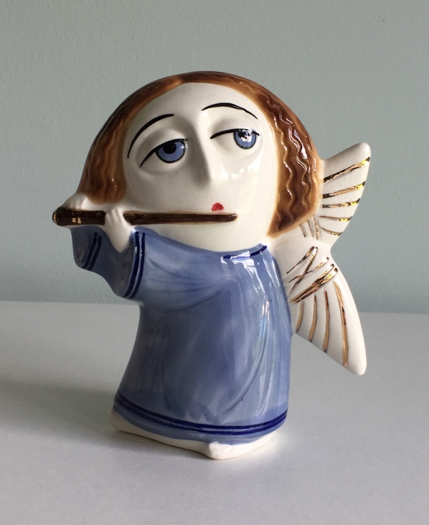 картинка Фарфоровая скульптура Ангел с флейтой 20 Sr-VH-03 от магазина El Corazon