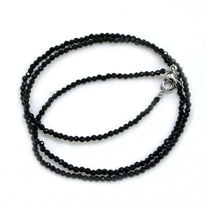 картинка Ожерелье - нитка 45 см из Шпинели, черное ШП400-01 от магазина El Corazon