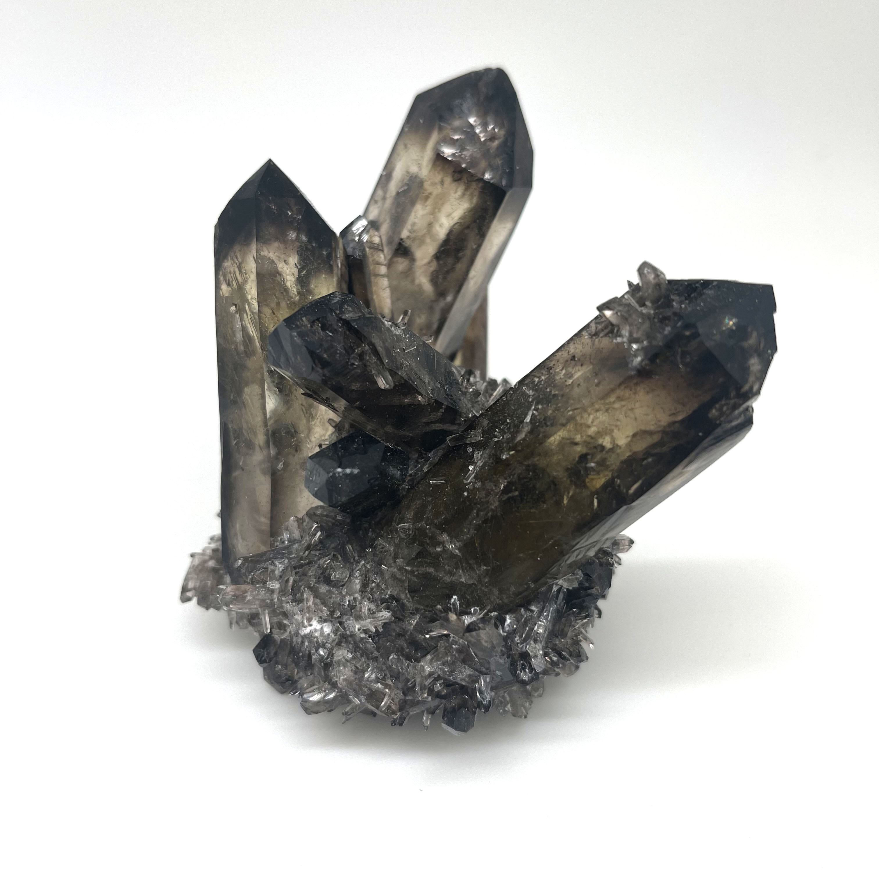 картинка Группа кристаллов из Раухтопаза   01   7см * 8см *9,5см от магазина El Corazon