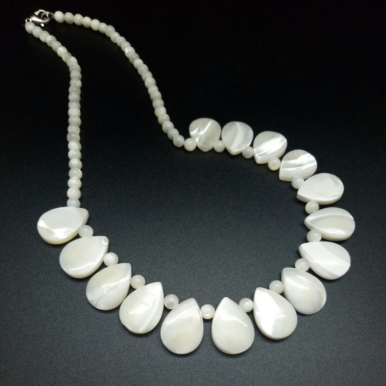 картинка Ожерелье из белого Перламутра 41 см  от магазина El Corazon