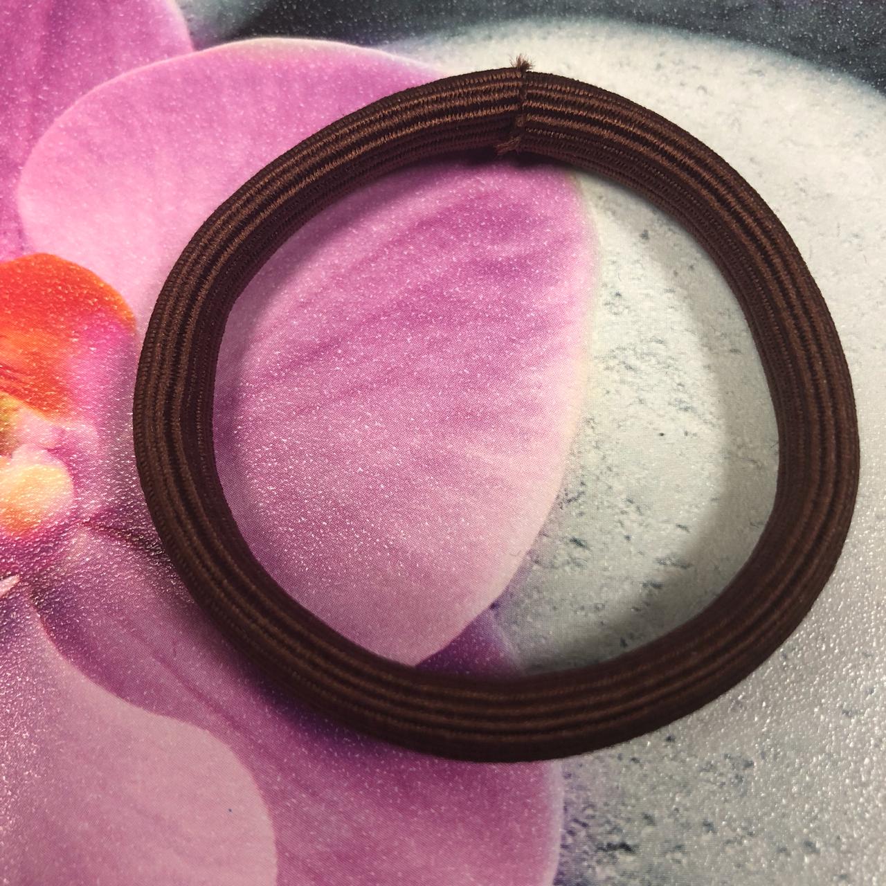 картинка Классическая резинка для волос.коричневая, 8 мм от магазина El Corazon