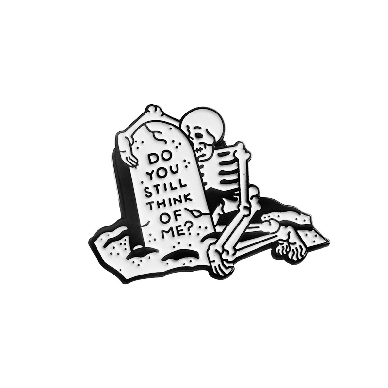 картинка Значок-пин Скелет у надгробия 02 от магазина El Corazon