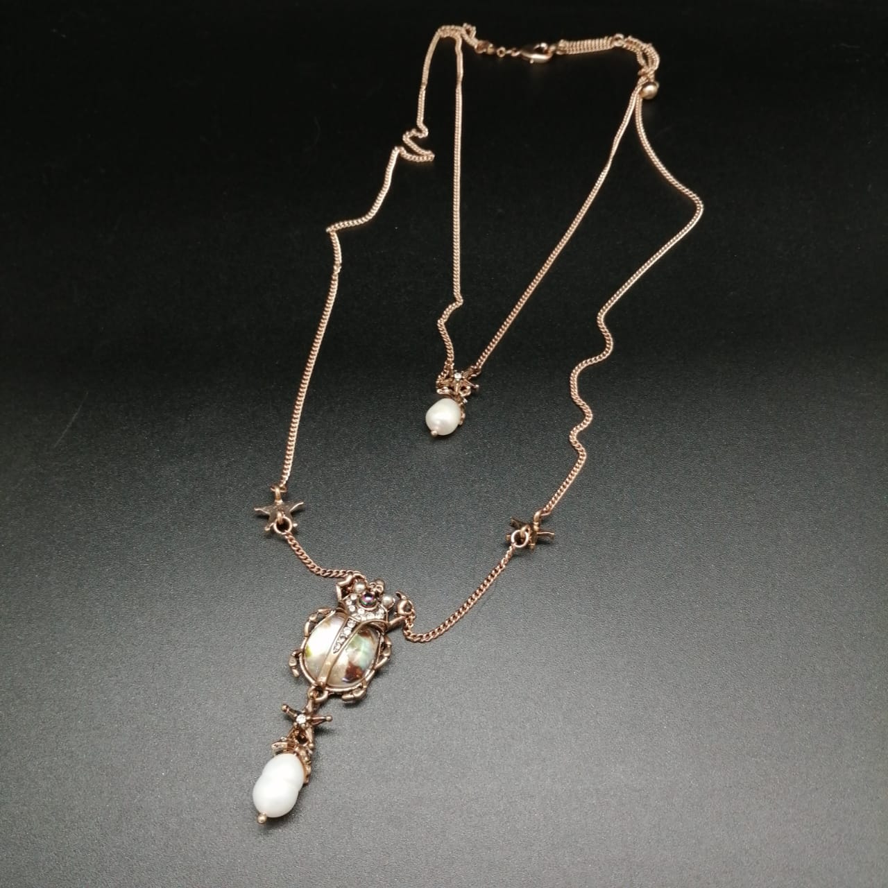 картинка Ожерелье двухслойное с кулоном Скарабей  от магазина El Corazon