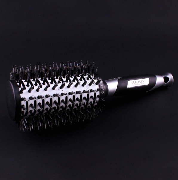картинка Расческа-щетка круглая керамическая для укладки волос PAK STAR  9520 ALKF черная от магазина El Corazon