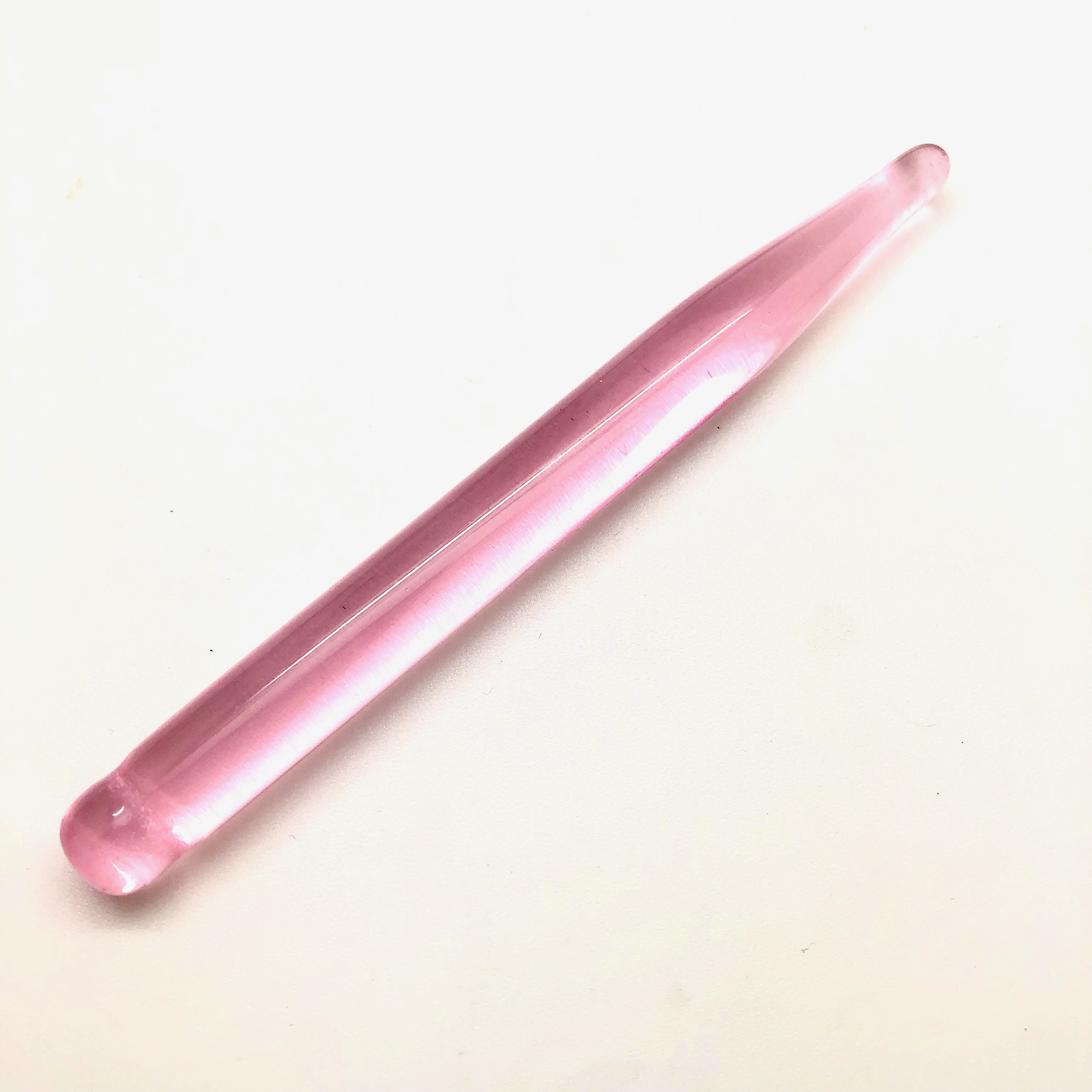 картинка Массажная палочка для лица из розового стекла Gl011 от магазина El Corazon